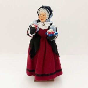 Simpich Grandmama Christmas Carollers Character Doll Vintage 1990